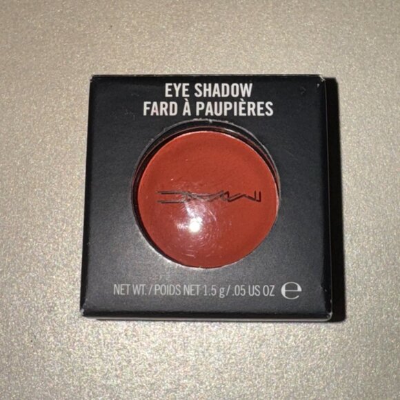 MAC Red Brick Eyeshadow - Picture 2 of 3
